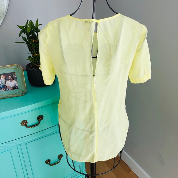 Aritzia Wilfred 100% silk Tshirt xs - Picture 3 of 4